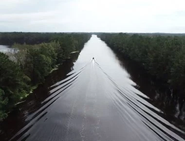 Αυτοκινητόδρομος χάθηκε κάτω από το νερό - Tι κατέγραψε drone [βίντεο]